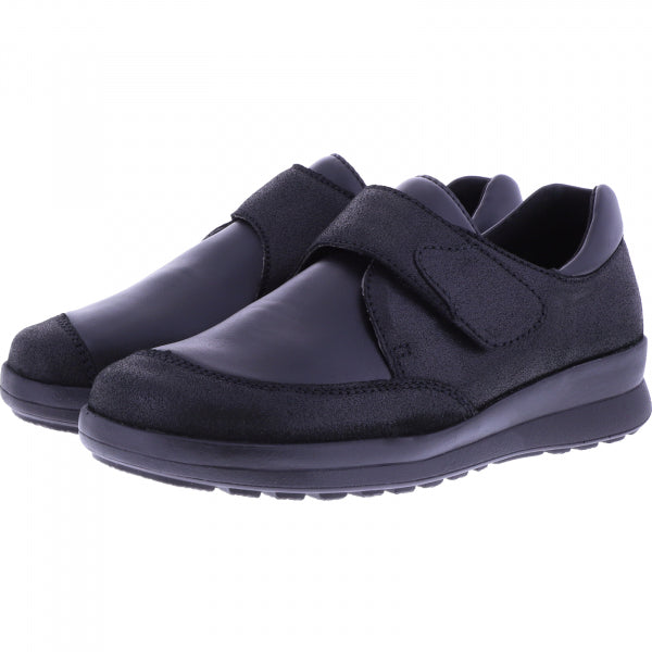 Venita melnas ar spīdumu