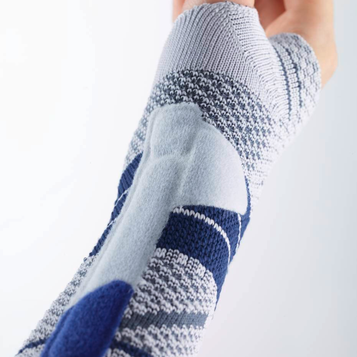 ManuTrain | Ortoze plaukstas locītavas atbalstīšanai 1gab. - dynasty.lv