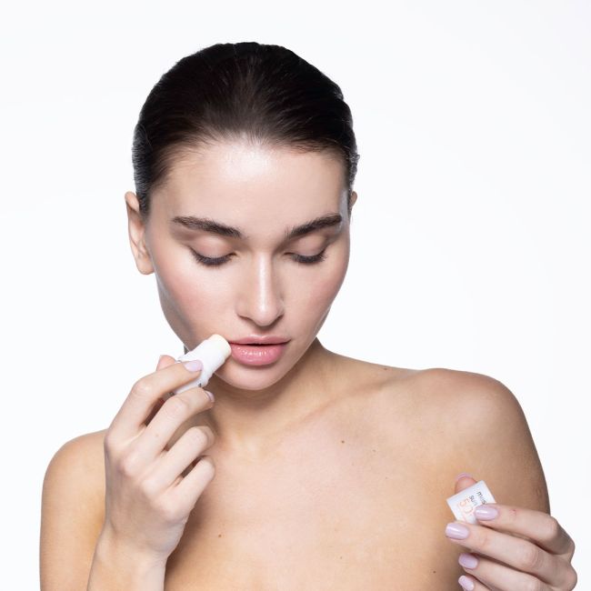 mesoprotech sun protective repairing stick | saules aizsargkrēms - zīmulis, jutīgo zonu aizsardzībai SPF 50+ 4.5ml - dynasty.lv