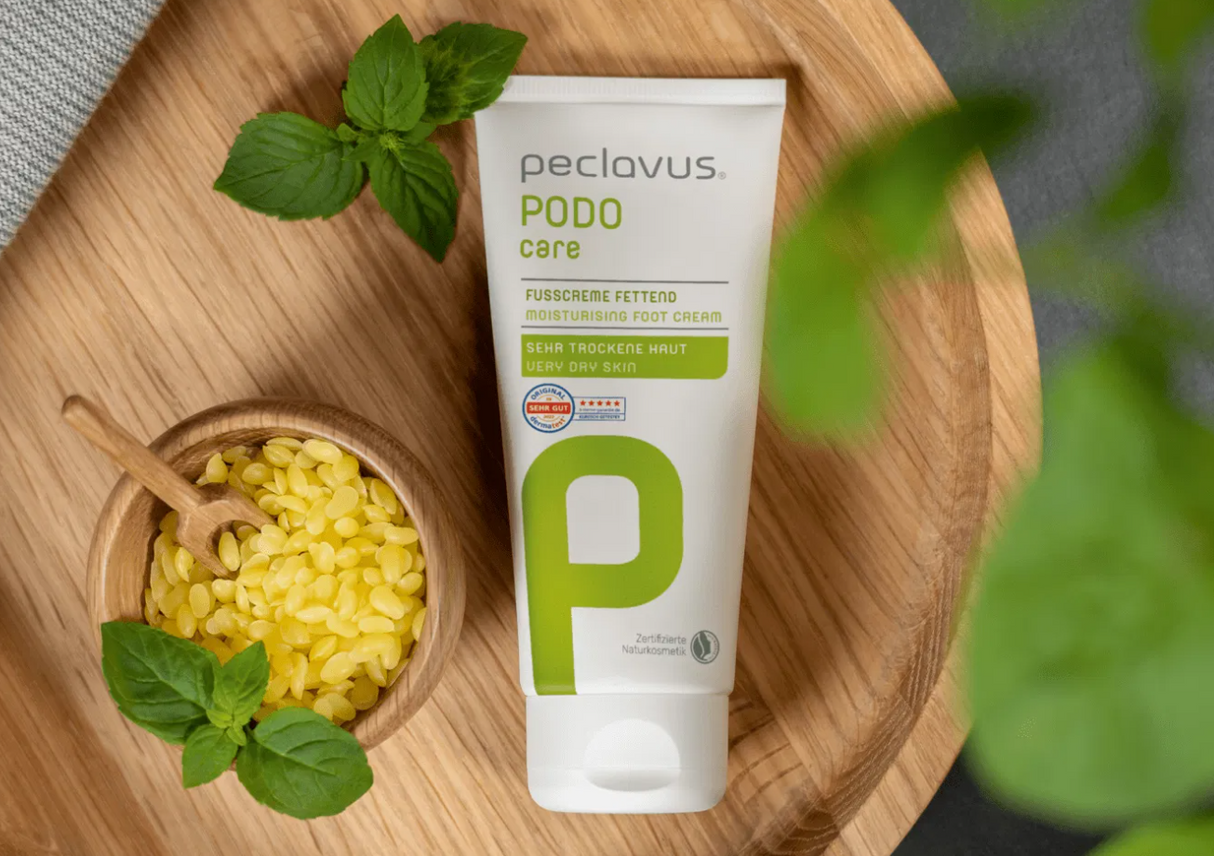 Krēms sausai, plaisājošai pēdu ādai | PODOcare Fußcreme fettend - dynasty.lv