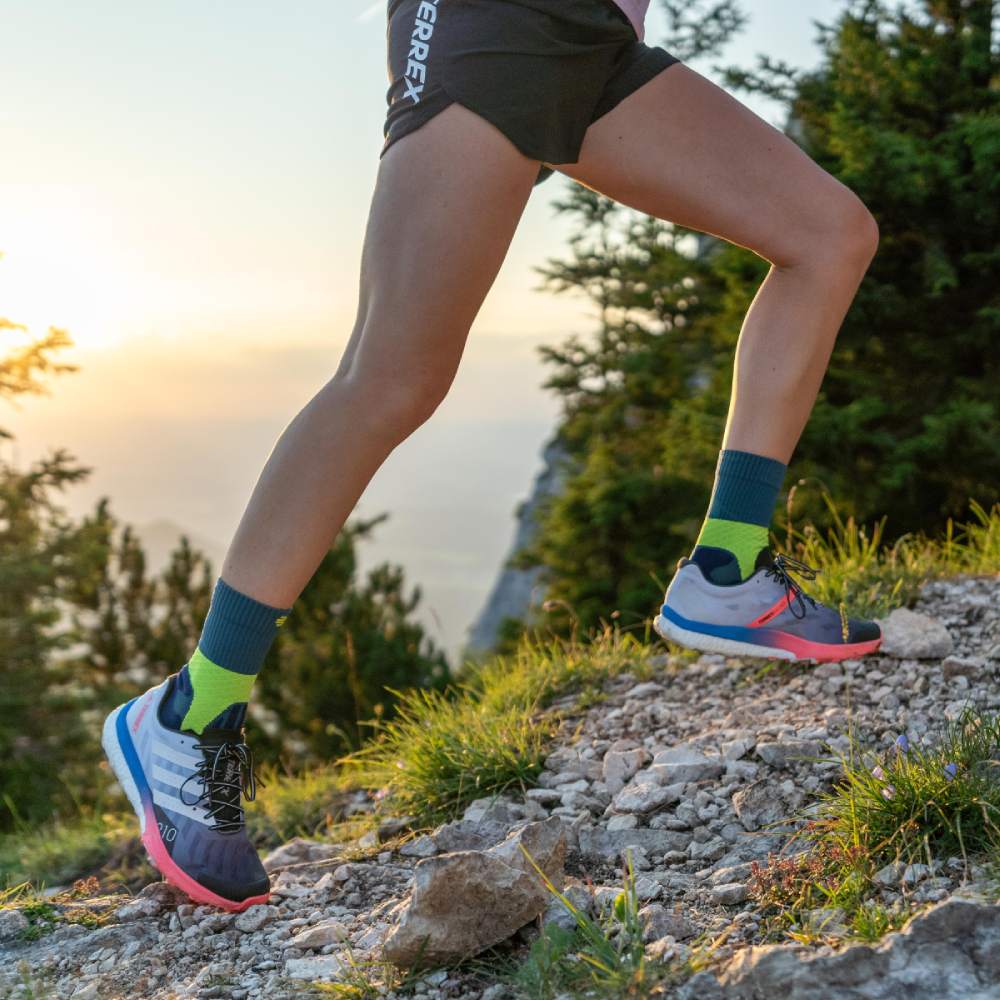 Vidēja garuma kompresijas zeķes taku skriešanai Lemon Vīriešiem | Trail Run - dynasty.lv