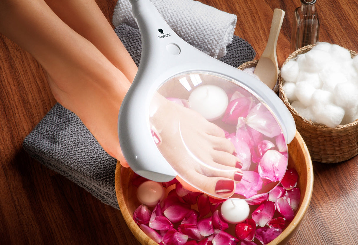 Daylight™ LED grīdas un galda lupa lampa, balta