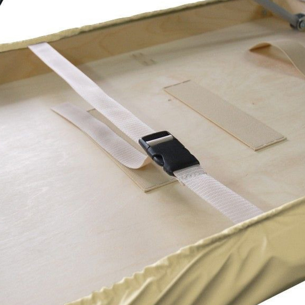 Protective cover for massage and treatment tables with fasteners (oil resistant)