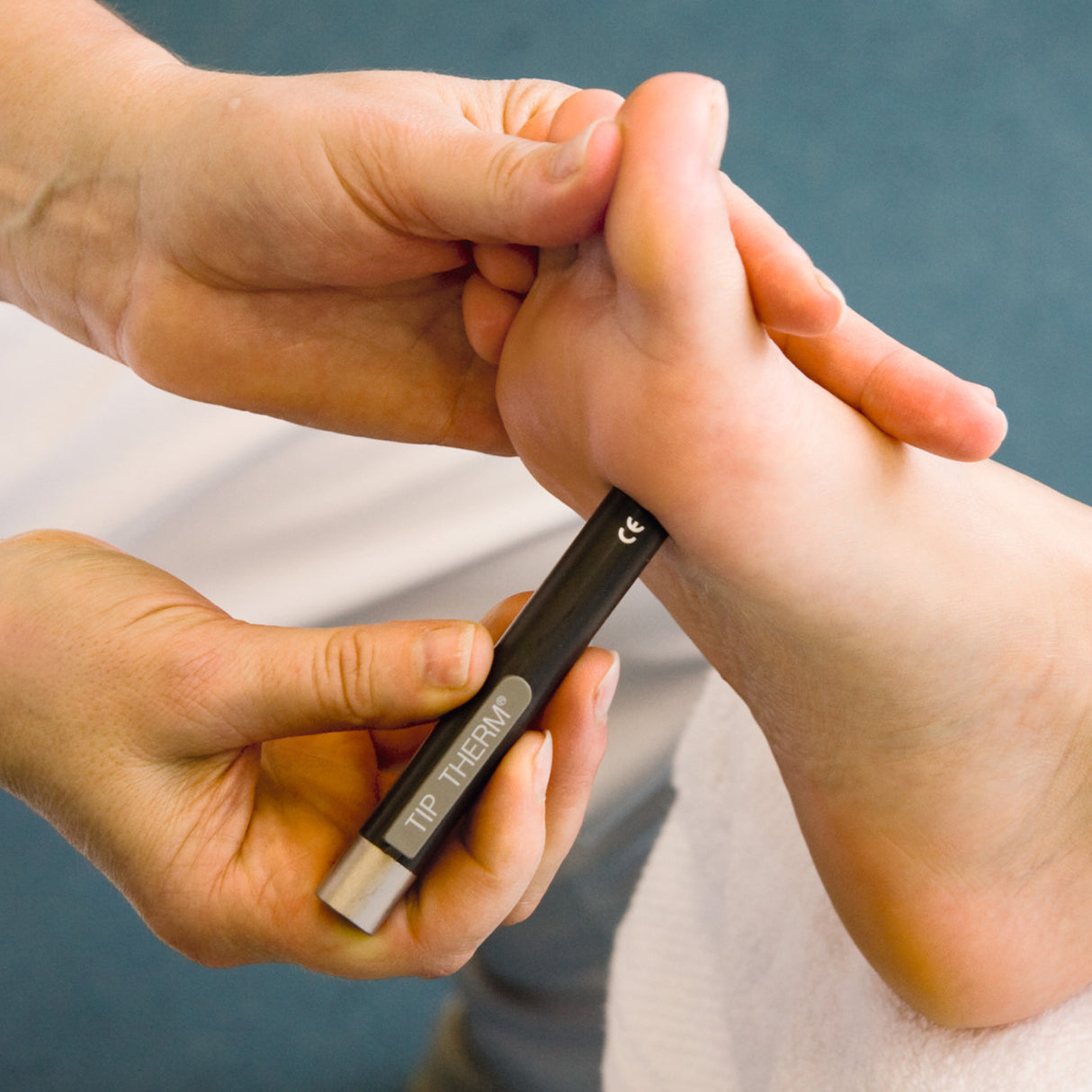 Simetriskās polineiropātijas diagnostikas ierīce TIP-THERM