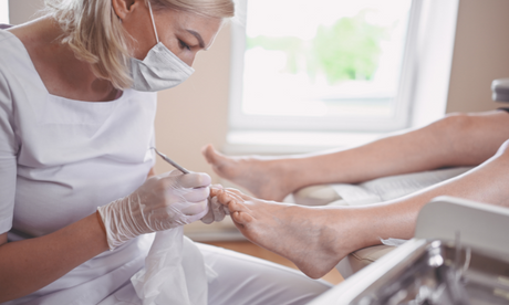 Nagu korekcijas instrumenti