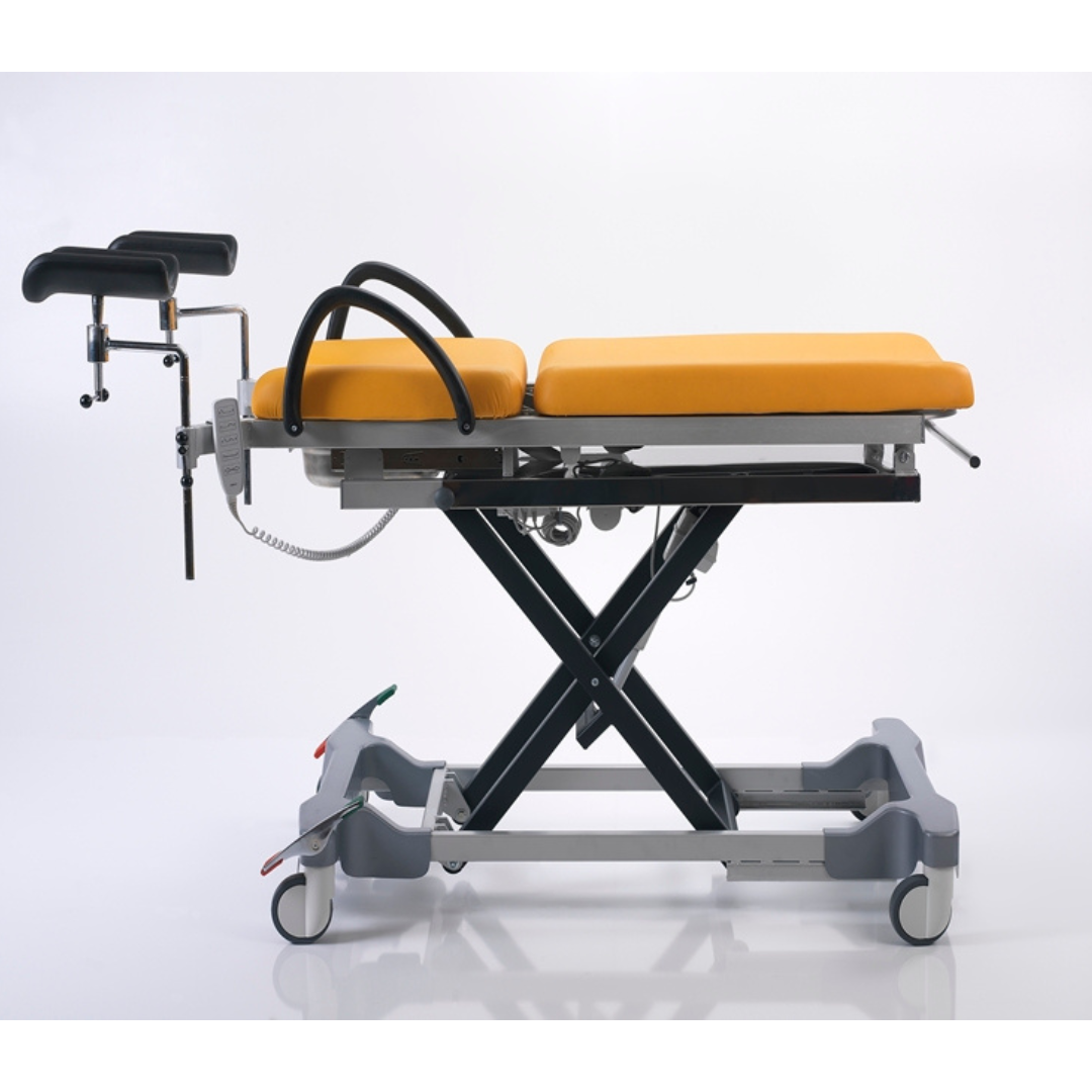 JMM 03 Gynecological couch