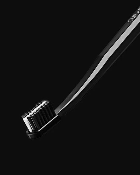 Black is White Duo zobu birstes (2 gab.)