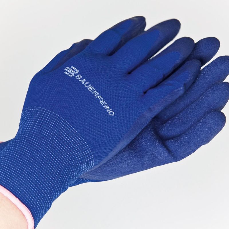 Bauerfeind® gloves // Rubber gloves for putting on compression stockings correctly