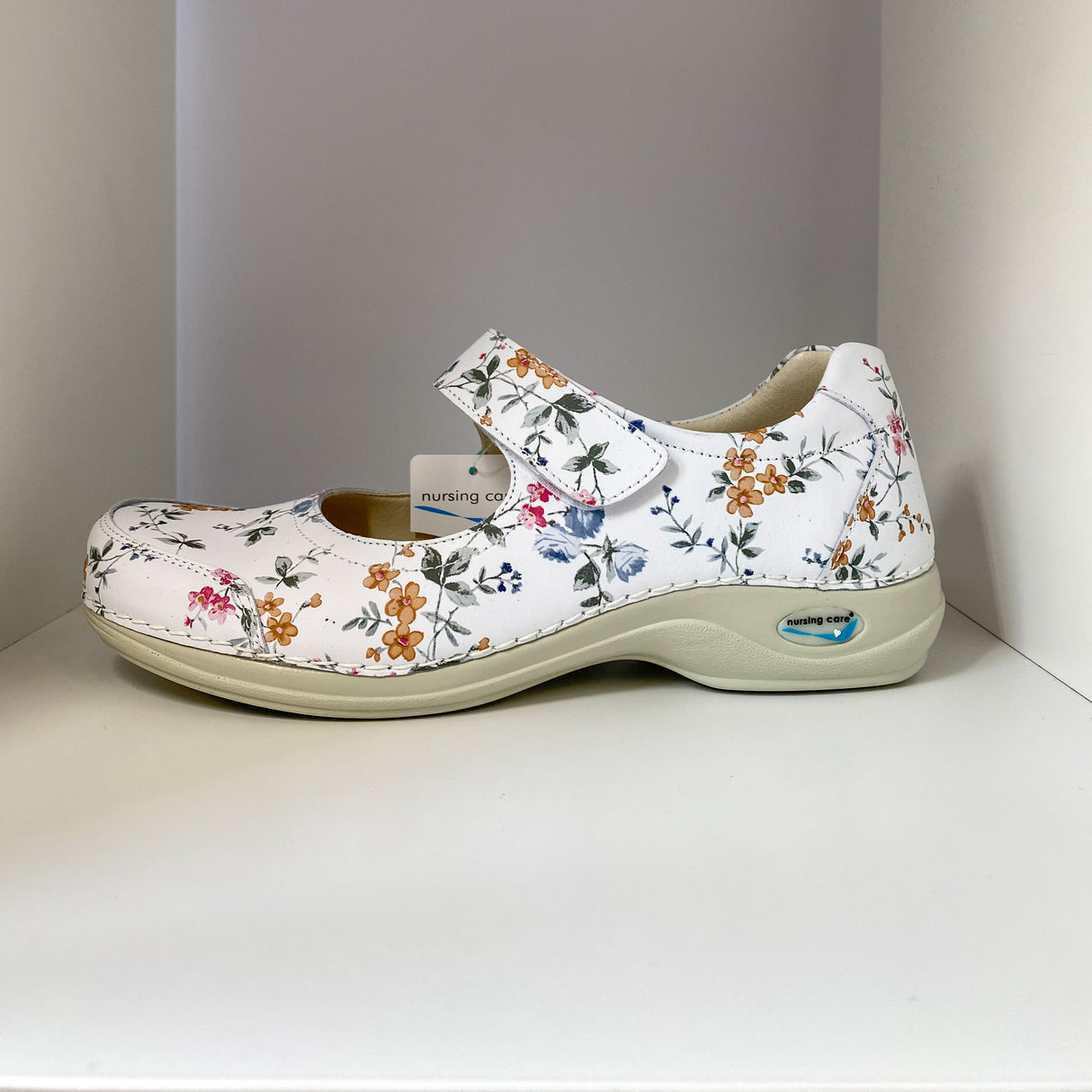Comfort shoes for work | FLOWERS | Evora